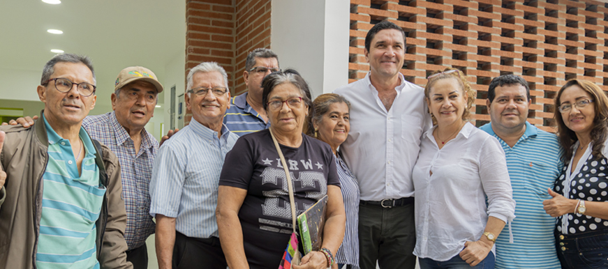 Alcalde Juan Carlos Cárdenas visitó Centros de Salud que próximamente se entregarán a la comunidad