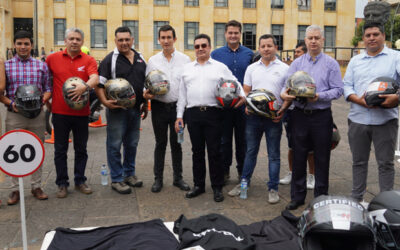 A partir del 1 de abril se les exigirá a los motociclistas el casco reglamentario