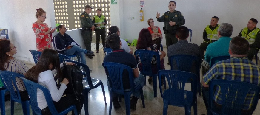 Alcaldía de Bucaramanga y Policía Nacional consolidan estrategias para crear entornos escolares seguros