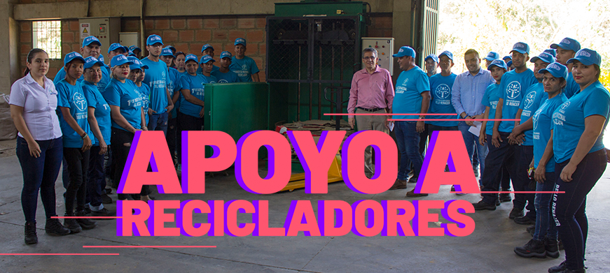 Entrega de maquinarias a cooperativas recicladoras para optimizar el servicio