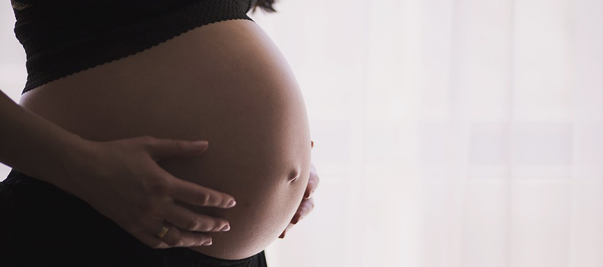 Qué hacer y a quién llamar en caso de una consulta de control prenatal o un parto