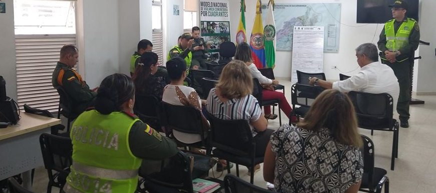 Alcaldía, rectores de instituciones educativas y la Policía Nacional articulan esfuerzos por propiciar entornos escolares seguros