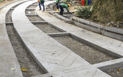 Alcaldía de Bucaramanga no olvida a la zona rural: se reanudaron las obras de construcción de placa huellas