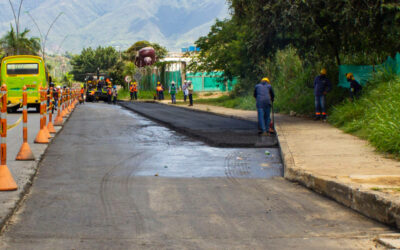 Se intensifican trabajos de rehabilitación del tramo vial que desde La Salle conduce al Aeropuerto Palonegro