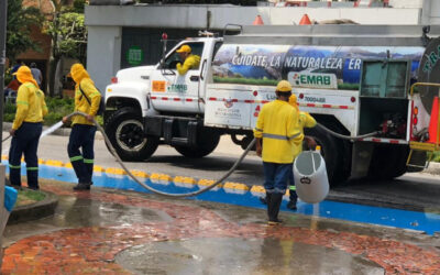 Alcaldía de Bucaramanga continúa con jornadas de limpieza y desinfección en parques, clínicas y hospitales