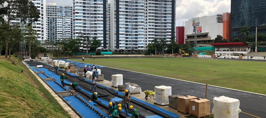 Se inició la instalación de la nueva pista de atletismo en el estadio Luis Enrique Figueroa Rey