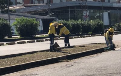 Alcaldía intensifica acciones de limpieza y aseo en el ingreso, por la zona sur, a Bucaramanga