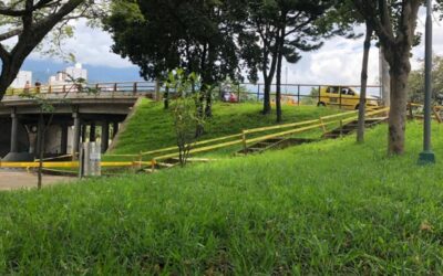 El verde predomina en el entorno del Puente de Provenza