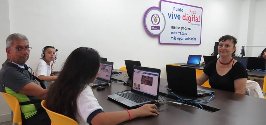 Fotografía: Archivo /Puntos Digitales habilitados para trámites del Sisbén