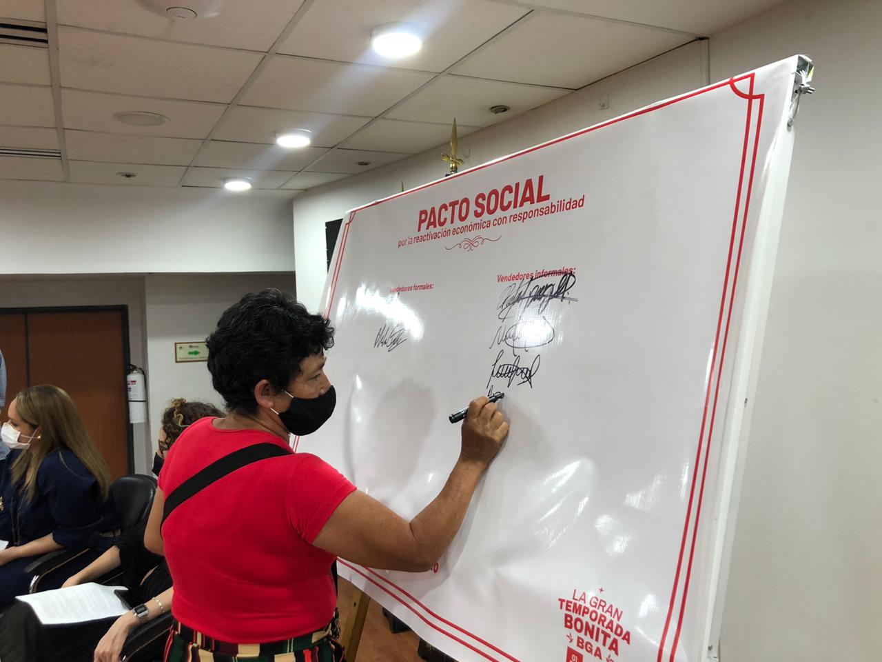 Comercio formal e informal firmó un ‘Pacto Social’ por el autocuidado, bienestar social y la reactivación económica
