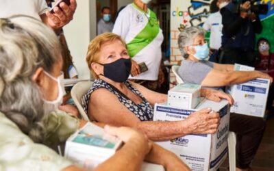Se inició tercera entrega de mercados para 667 personas mayores de 70 años en Bucaramanga