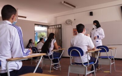 Dos nuevos colegios oficiales fueron habilitados para iniciar el proceso de alternancia