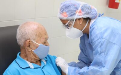 Tome nota: Esto es lo que debe saber de la vacunación a mayores de 80 en Bucaramanga