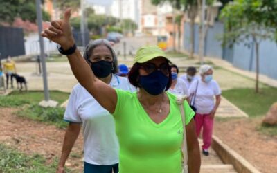Personas mayores protagonizaron una ‘caminatón’ en Bucaramanga