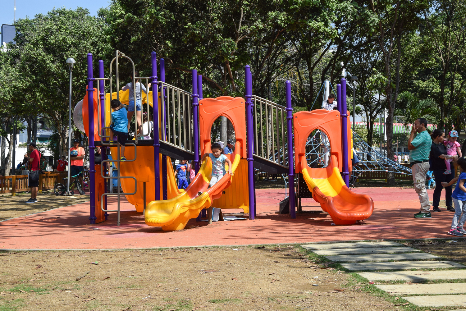 Juegos infantiles – Parque de los Niños