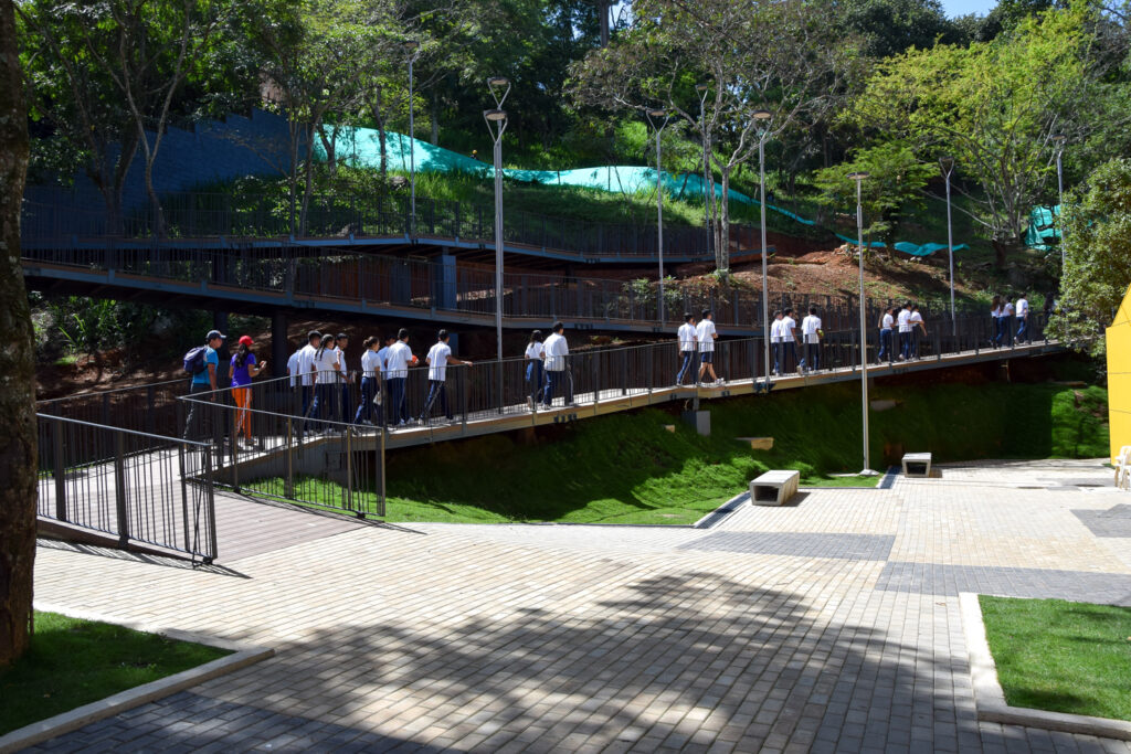 Parque Metropolitano y Ludoteca Bosque Encantado