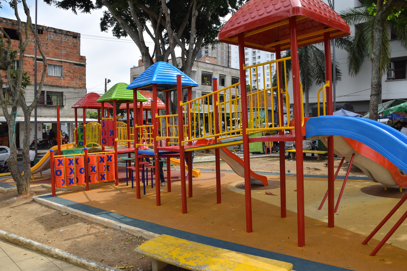 Juegos Infantiles – Parque Cristo Rey