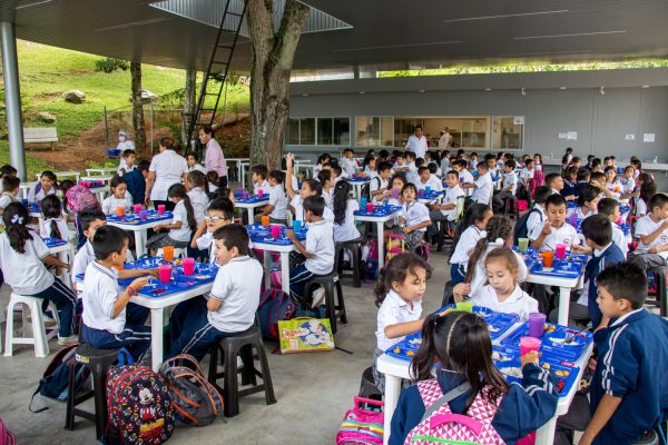 Comedor Colegio Bicentenario