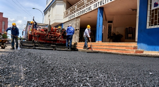 Se recuperó la malla vial en el sector de la Plaza Satélite