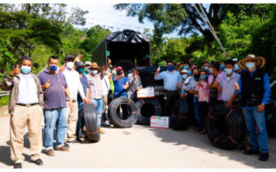 Campesinos de Bucaramanga recibieron sistemas de riego para sus cultivos