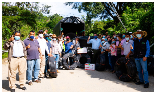 Campesinos de Bucaramanga recibieron sistemas de riego para sus cultivos