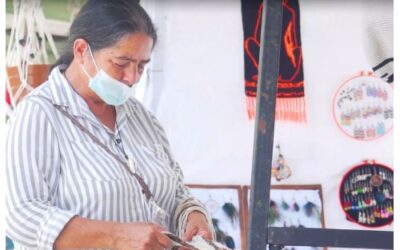 60 artesanos ‘tejen sus sueños’ en Feria de Emprendimiento