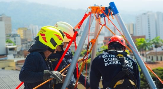 Recomendaciones del Cuerpo de Bomberos de Bucaramanga para este fin de año