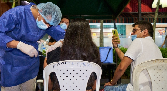 Nuevo punto de vacunación nocturna en Bucaramanga
