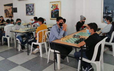 Ajedrez, el deporte que estimula la mente de estudiantes en Bucaramanga