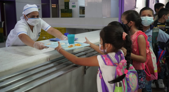 1.400 estudiantes del colegio Villas de San Ignacio se benefician del PAE