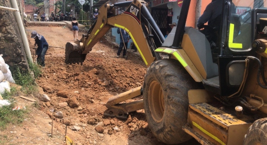 Conozca la nueva vía que se construye en el barrio Granjas de Provenza