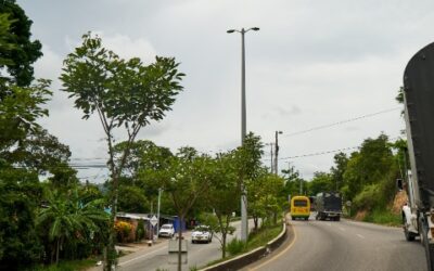 En un 91% avanza la modernización del alumbrado de la vía La Cemento a Colorados