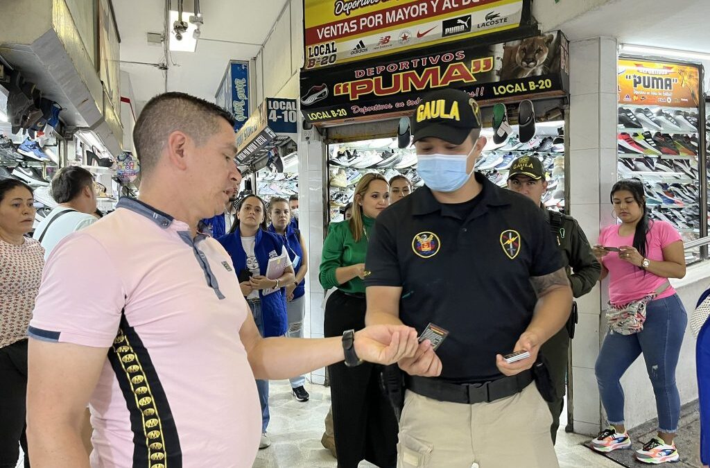 Con campañas de prevención a los comerciantes, en Bucaramanga se combate la extorsión