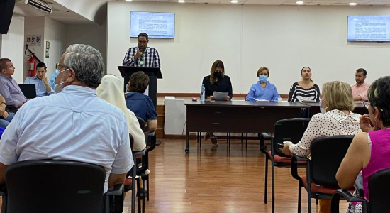 Contraloría Municipal hará auditorías en siete colegios de la ciudad