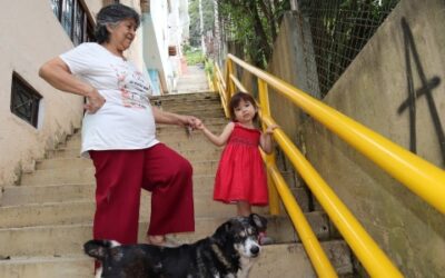 En ocho barrios de Bucaramanga se estrenan escaleras y pasamanos