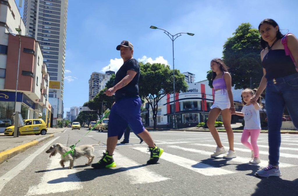En el Día sin Carro los bumangueses caminaron, montaron en ‘bici’ y se movilizaron en transporte público