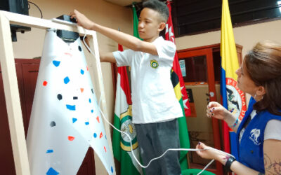 Con tecnología se busca prevenir y reducir la xenofobia y discriminación racial en colegios