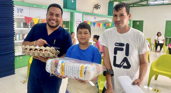 200 personas con discapacidad recibirán mercados gratuitos en Bucaramanga