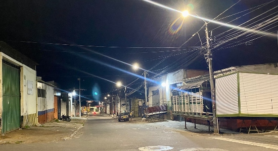 Más de 130 luminarias se cambiaron por garantía en el barrio Chapinero ¡Así lucen sus calles ahora!