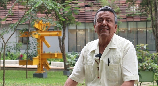 Andelfo Gélvez, el universitario de 73 años en Bucaramanga