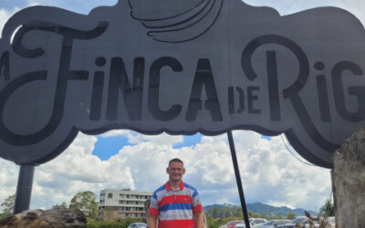 Víctor pasó de vivir en las calles de Bucaramanga a ser un gran comerciante en Medellín