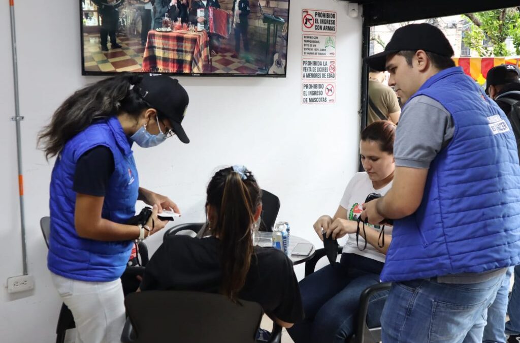 Protección al Consumidor socializa nuevas directrices de la SIC