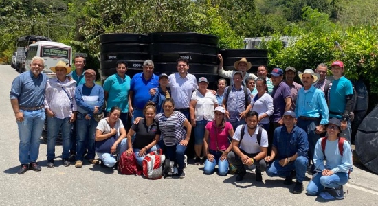 46 familias campesinas se han beneficiado con la entrega de sistemas de riego