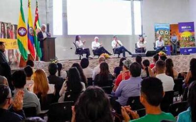 “Con las Becas de Educación Superior, construimos verdaderos puentes hacia el futuro”: alcalde Cárdenas