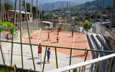 Después de 20 años, se repotenció la cancha del barrio Bosque Norte