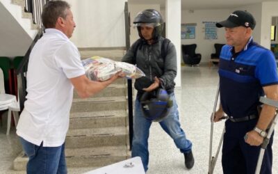 En Bucaramanga se entregaron más de 2.700 mercados a población con discapacidad