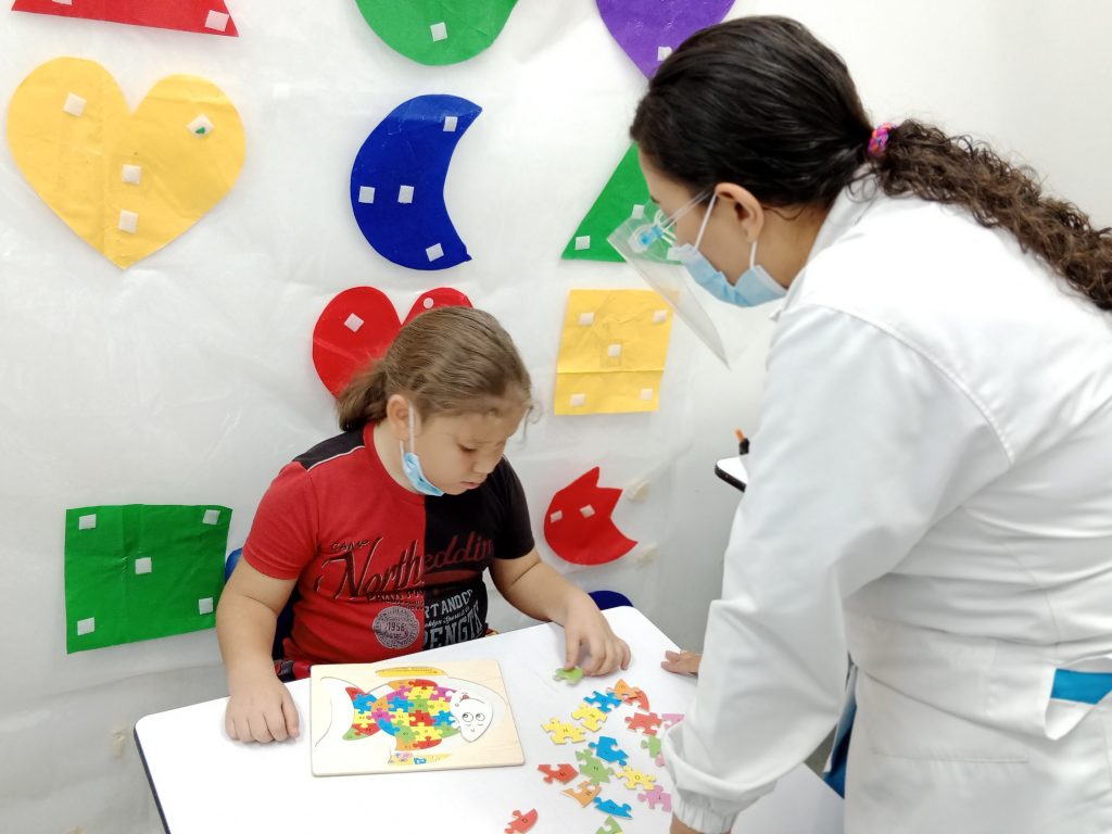Atención a población con discapacidad