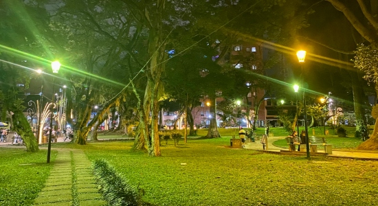 El Parque San Pío luce ‘auriverde’ en esta Navidad