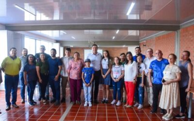 Adecuamos auditorio en el colegio Comuneros
