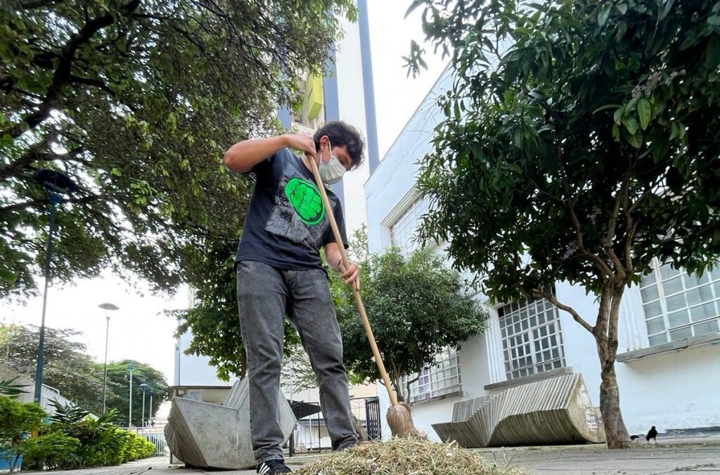Pague sus comparendos policivos realizando trabajo comunitario